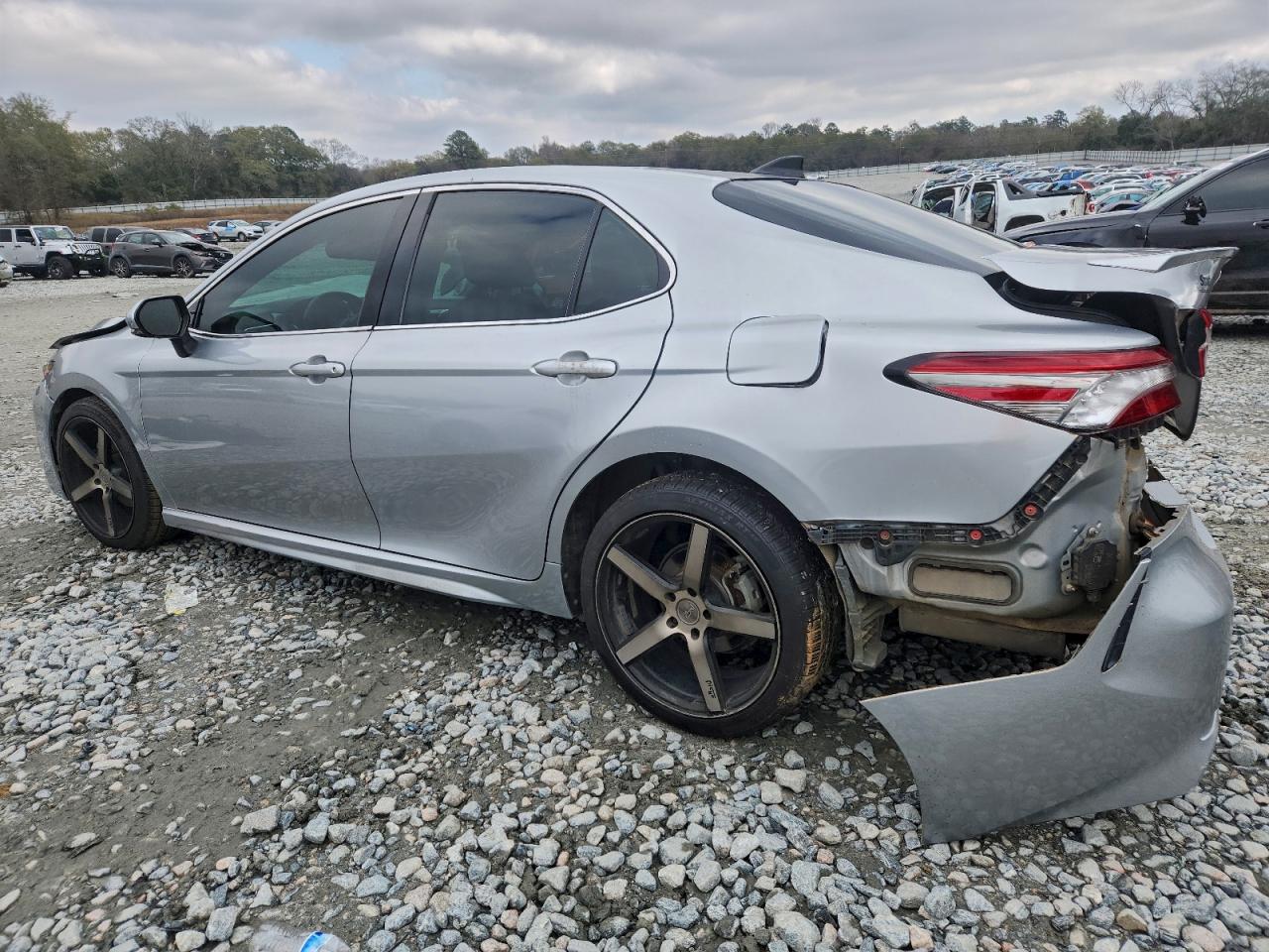 Lot #3315993088 2018 TOYOTA CAMRY XSE