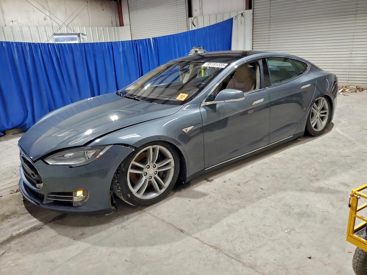 TESLA MODEL S
