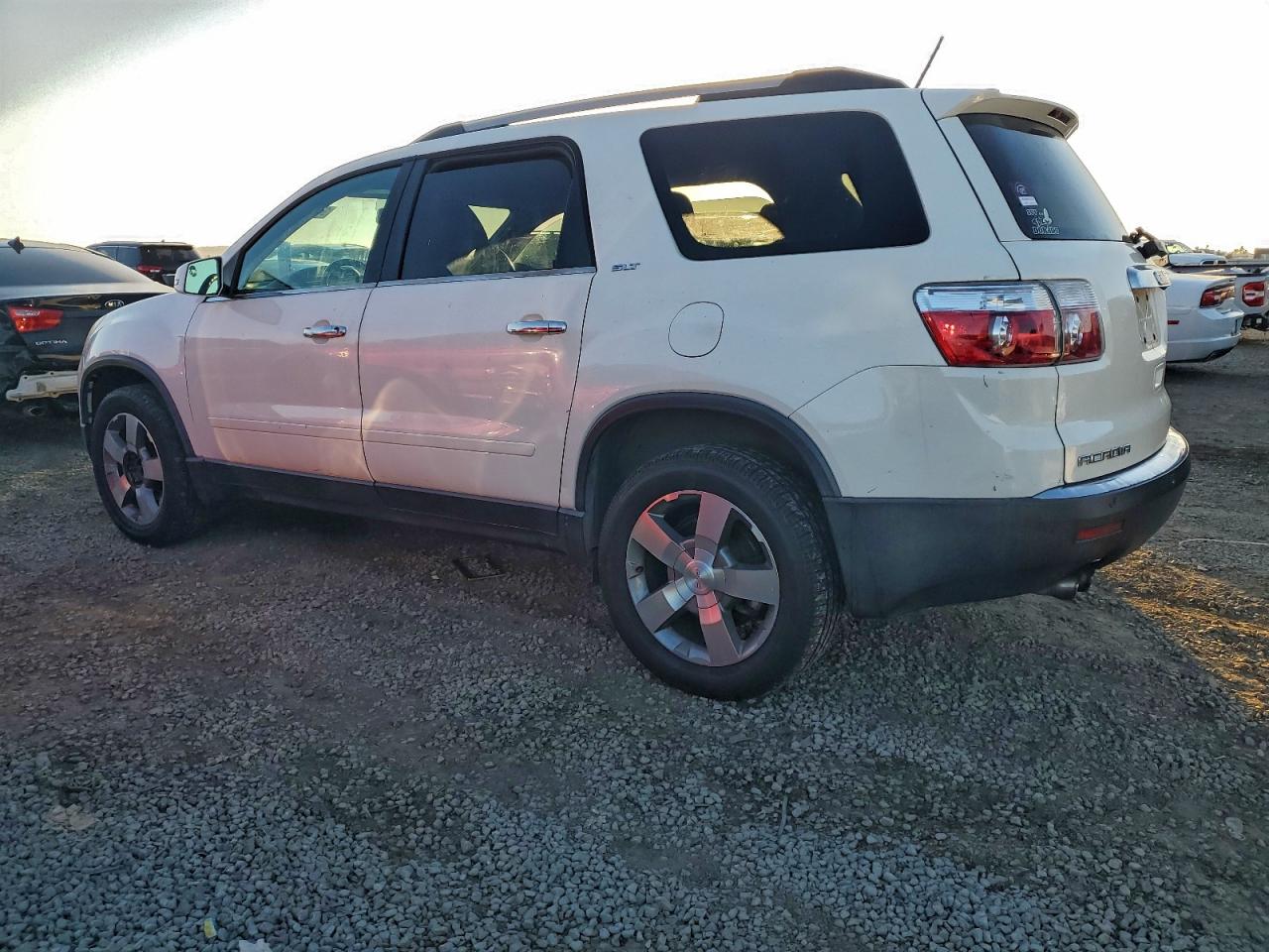 GMC ACADIA SLT-1