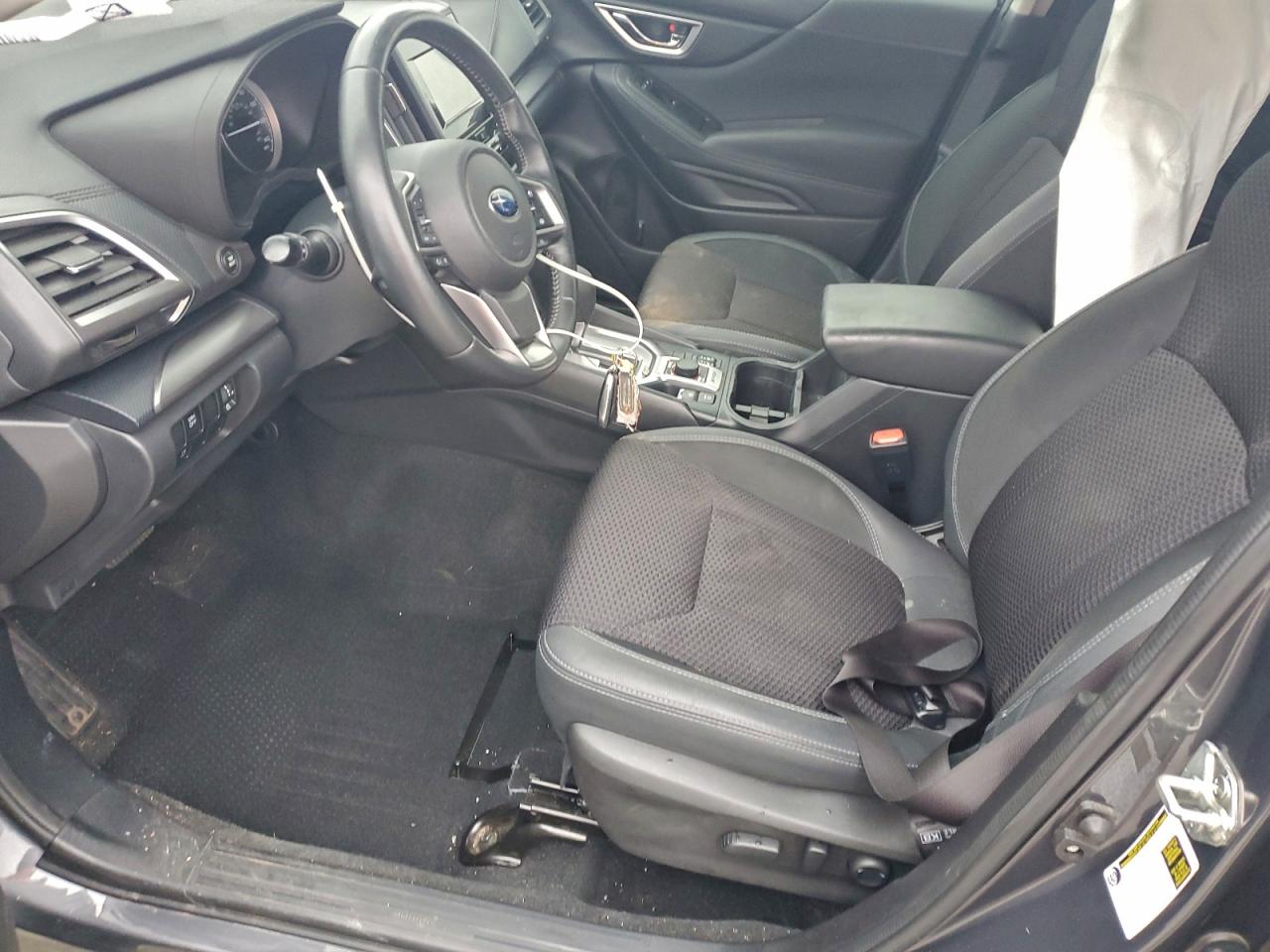 SUBARU FORESTER PREMIUM