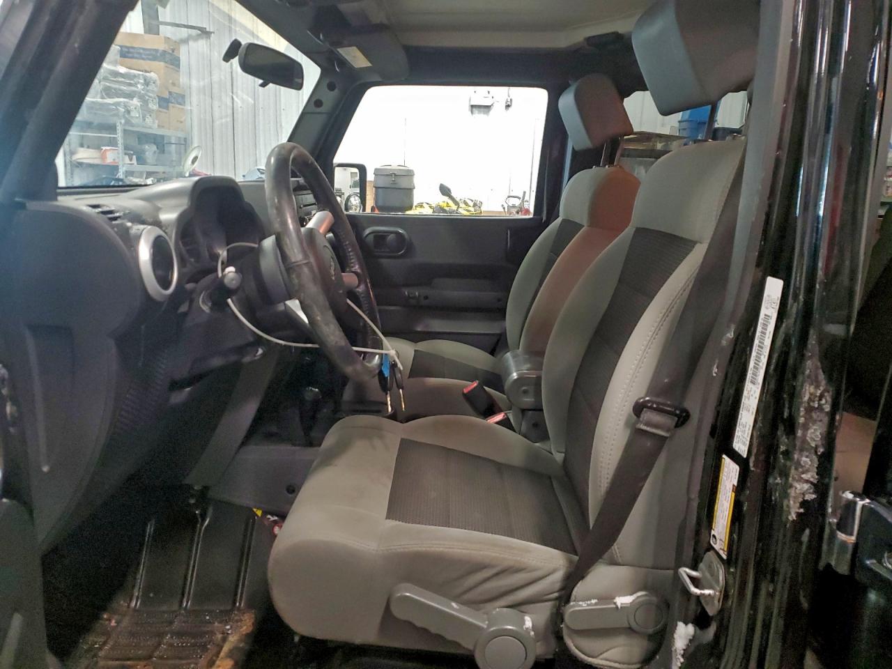 JEEP WRANGLER SAHARA