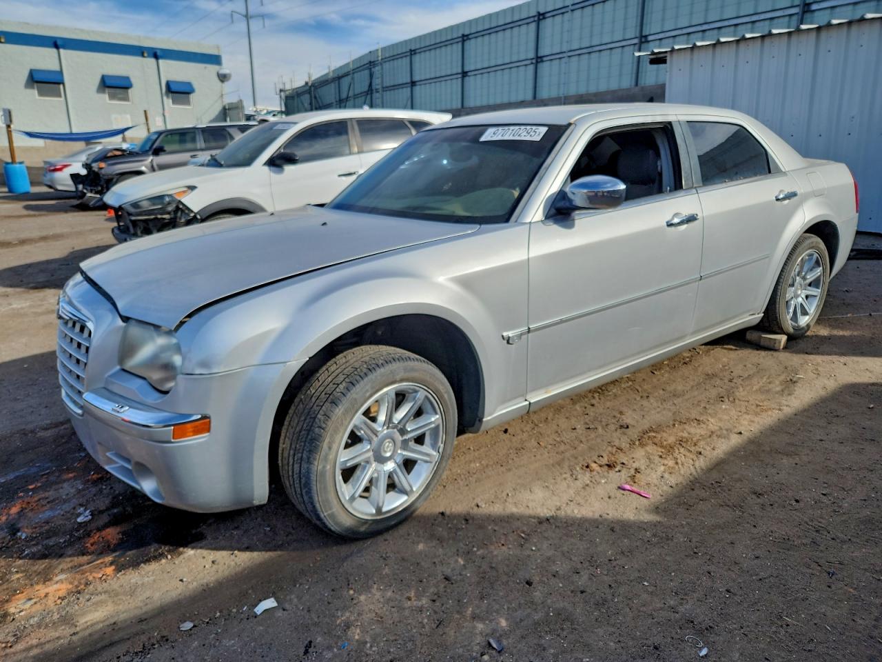 Lot #3315929081 2005 CHRYSLER 300C