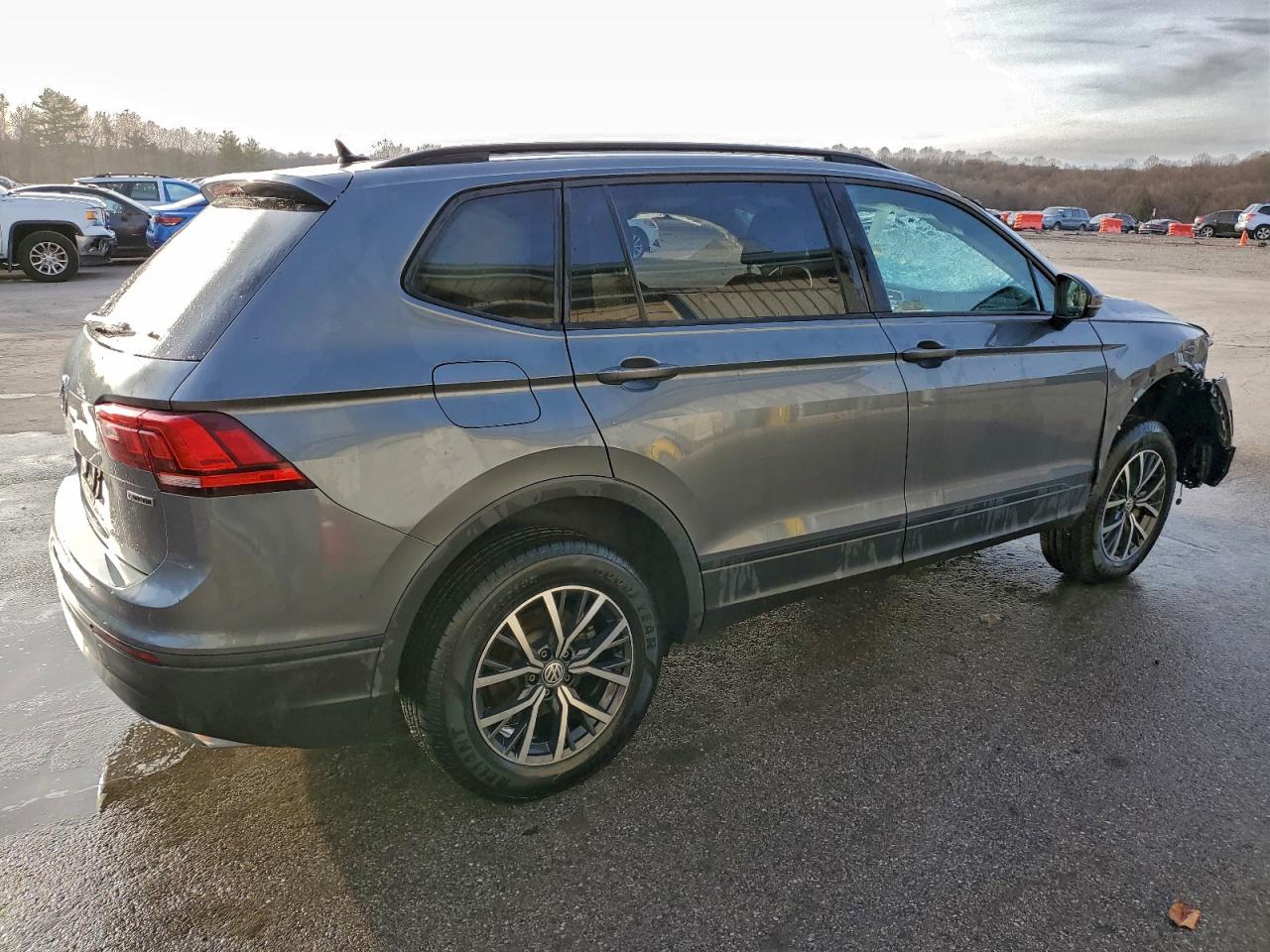 Lot #3301814326 2021 VOLKSWAGEN TIGUAN S