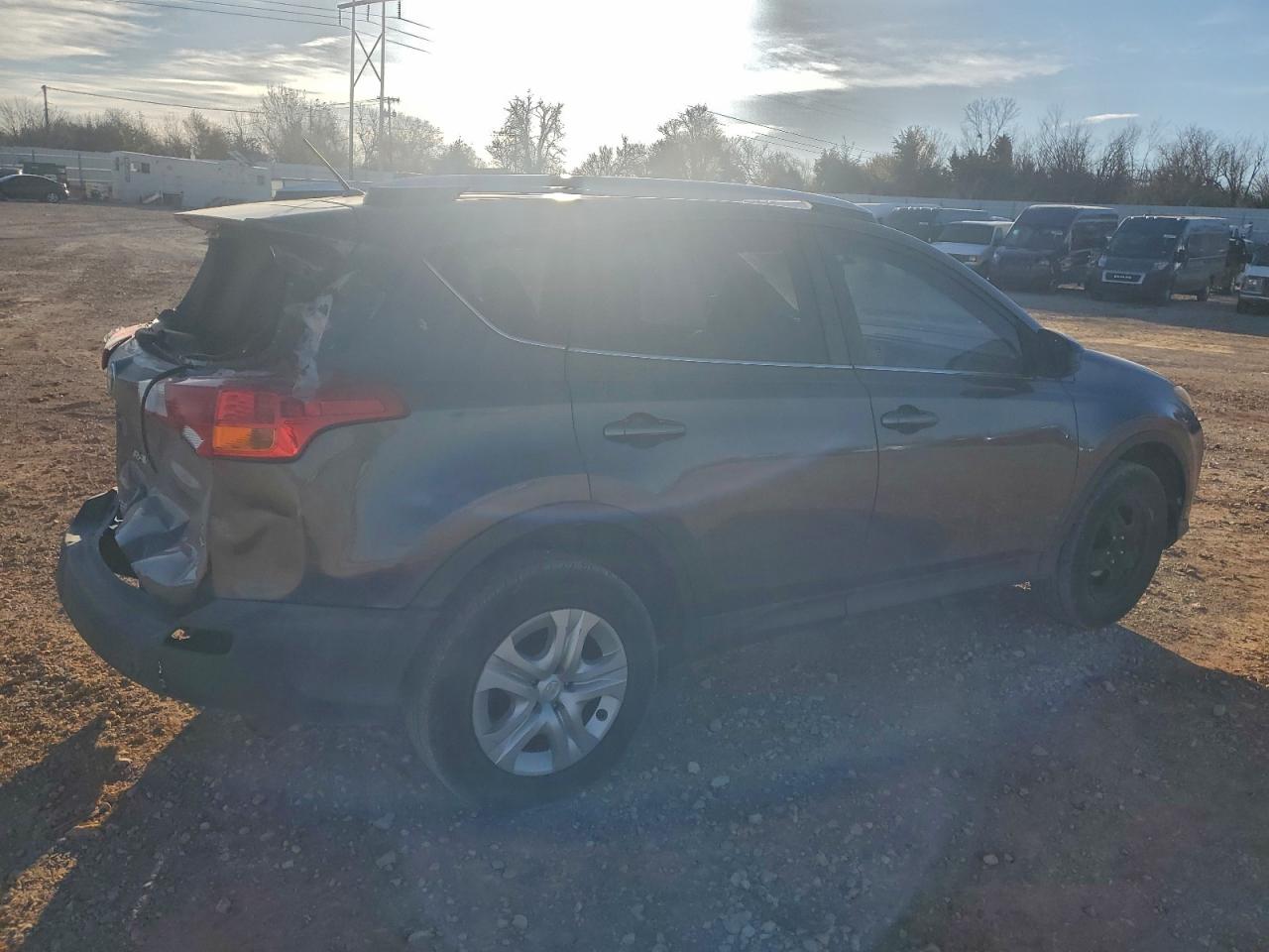 TOYOTA RAV4 LE