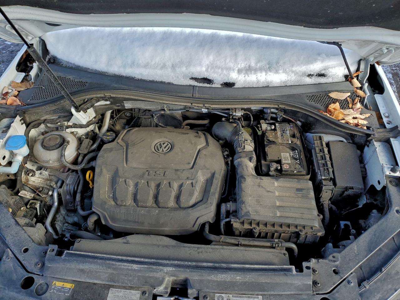 VOLKSWAGEN TIGUAN SE