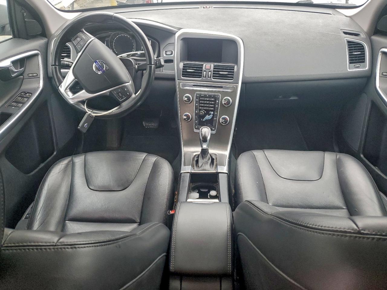 VOLVO XC60 T5 PREMIER