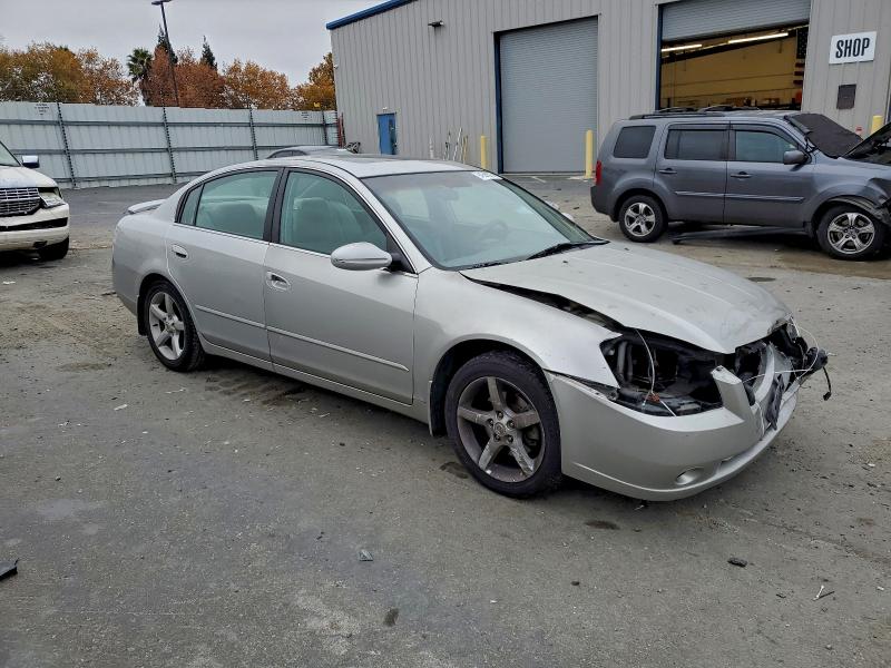 2005 NISSAN ALTIMA SE #3303033612