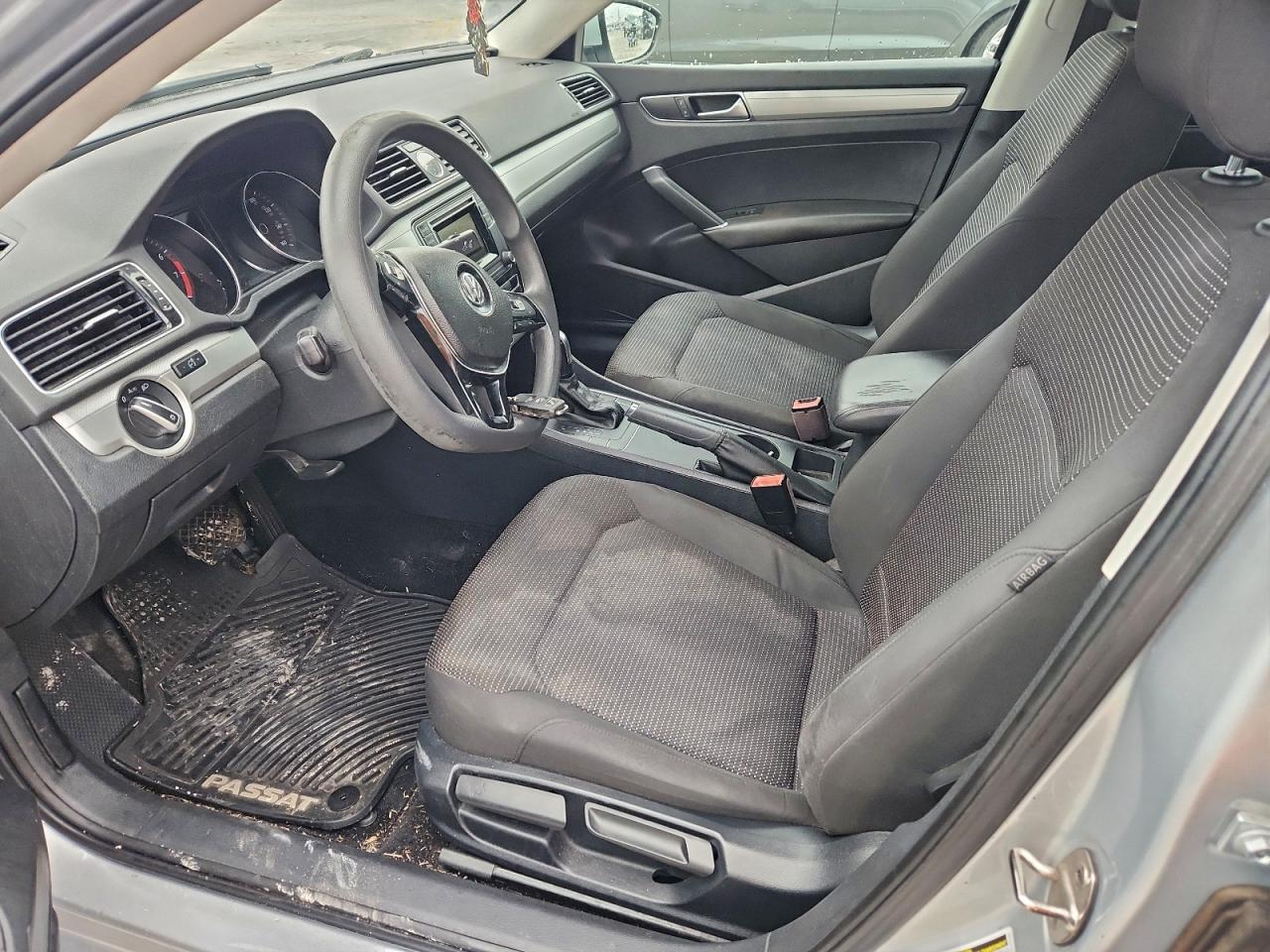 Lot #3316094278 2016 VOLKSWAGEN PASSAT S