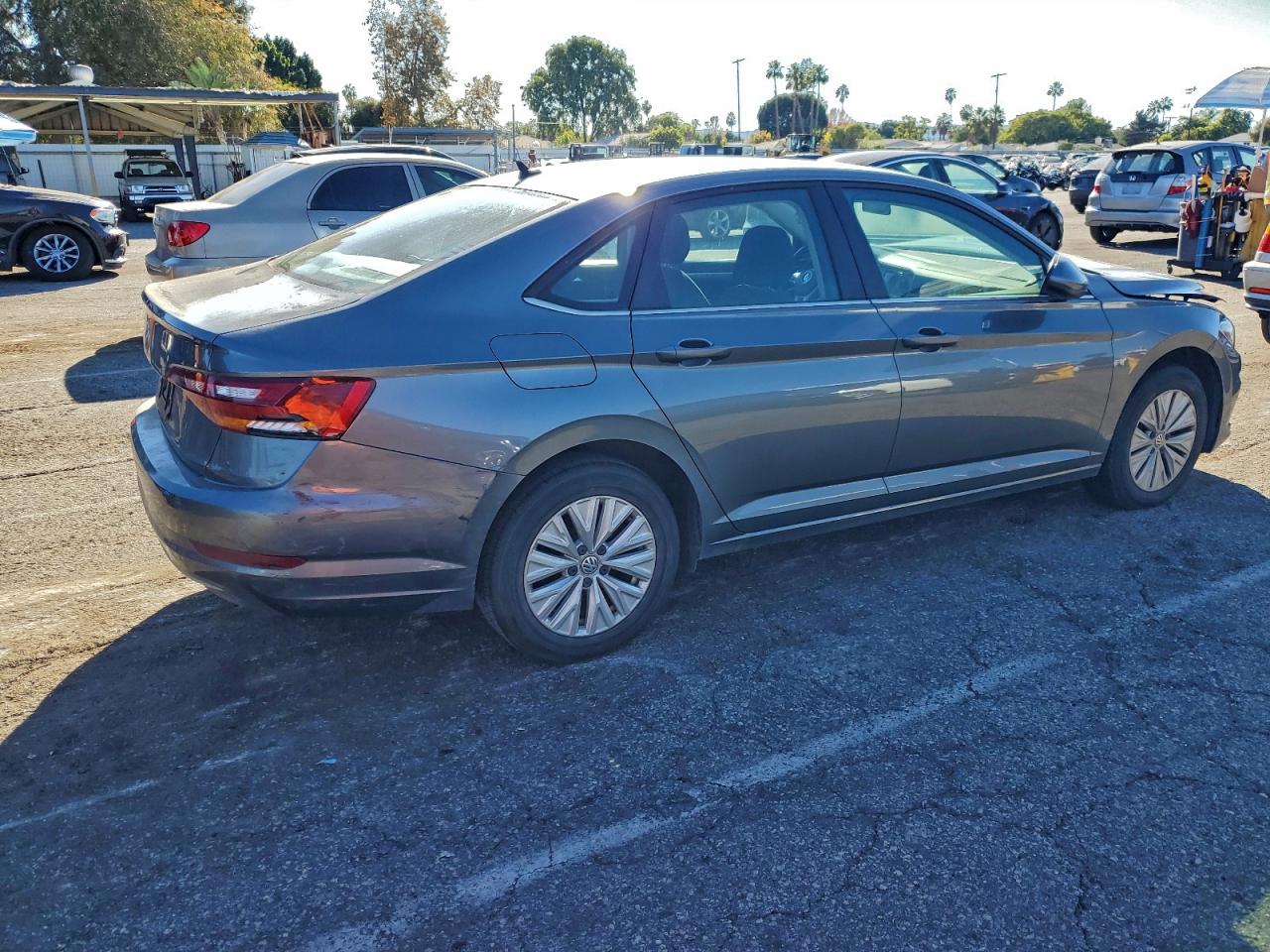 Lot #3316061274 2019 VOLKSWAGEN JETTA S