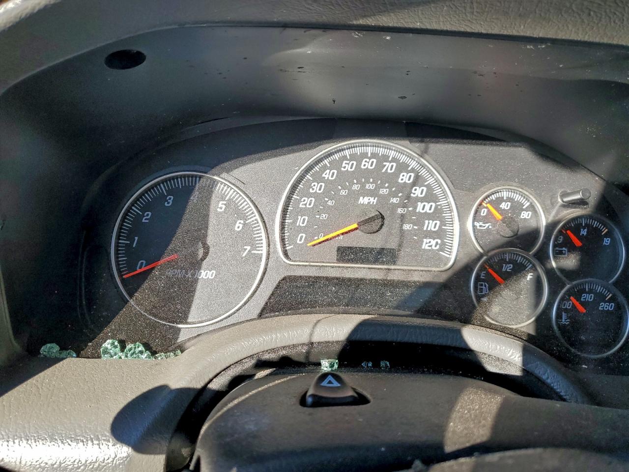 Lot #3309260616 2002 GMC ENVOY