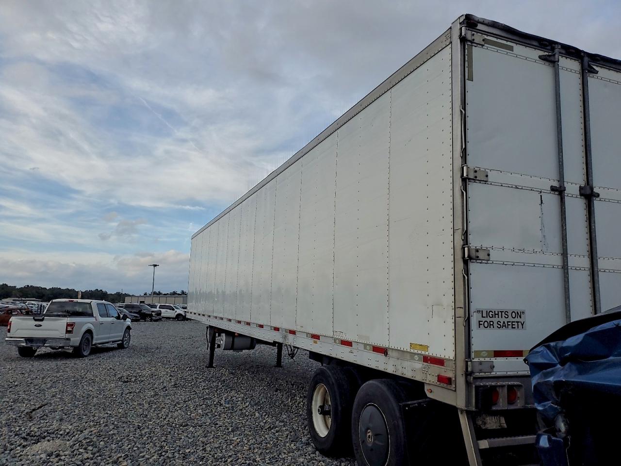 Lot #3304603464 2014 UTILITY UNKNOWN