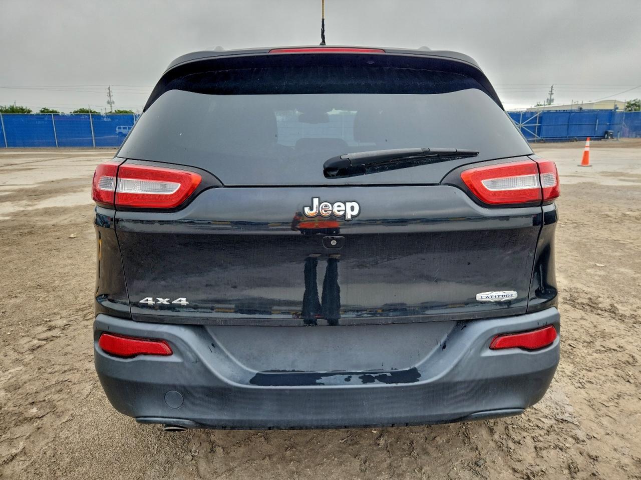 Lot #3304602473 2015 JEEP CHEROKEE L