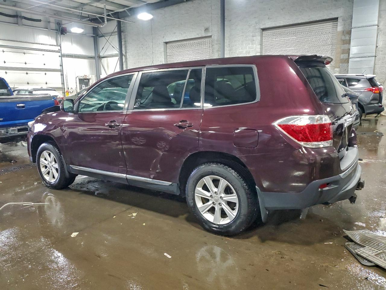 TOYOTA HIGHLANDER BASE