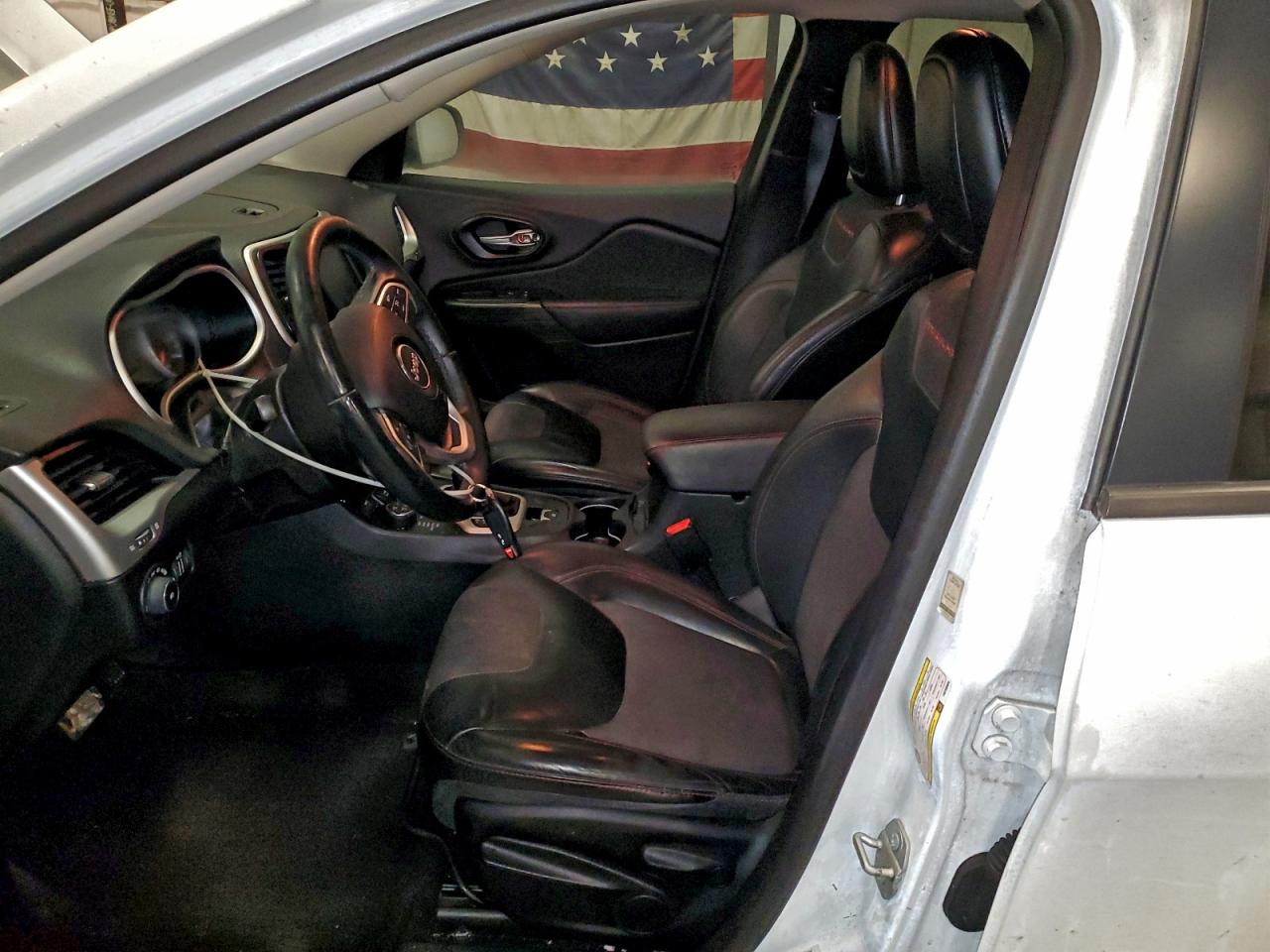 JEEP CHEROKEE TRAILHAWK