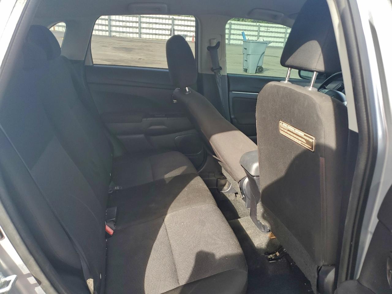 MITSUBISHI OUTLANDER ES