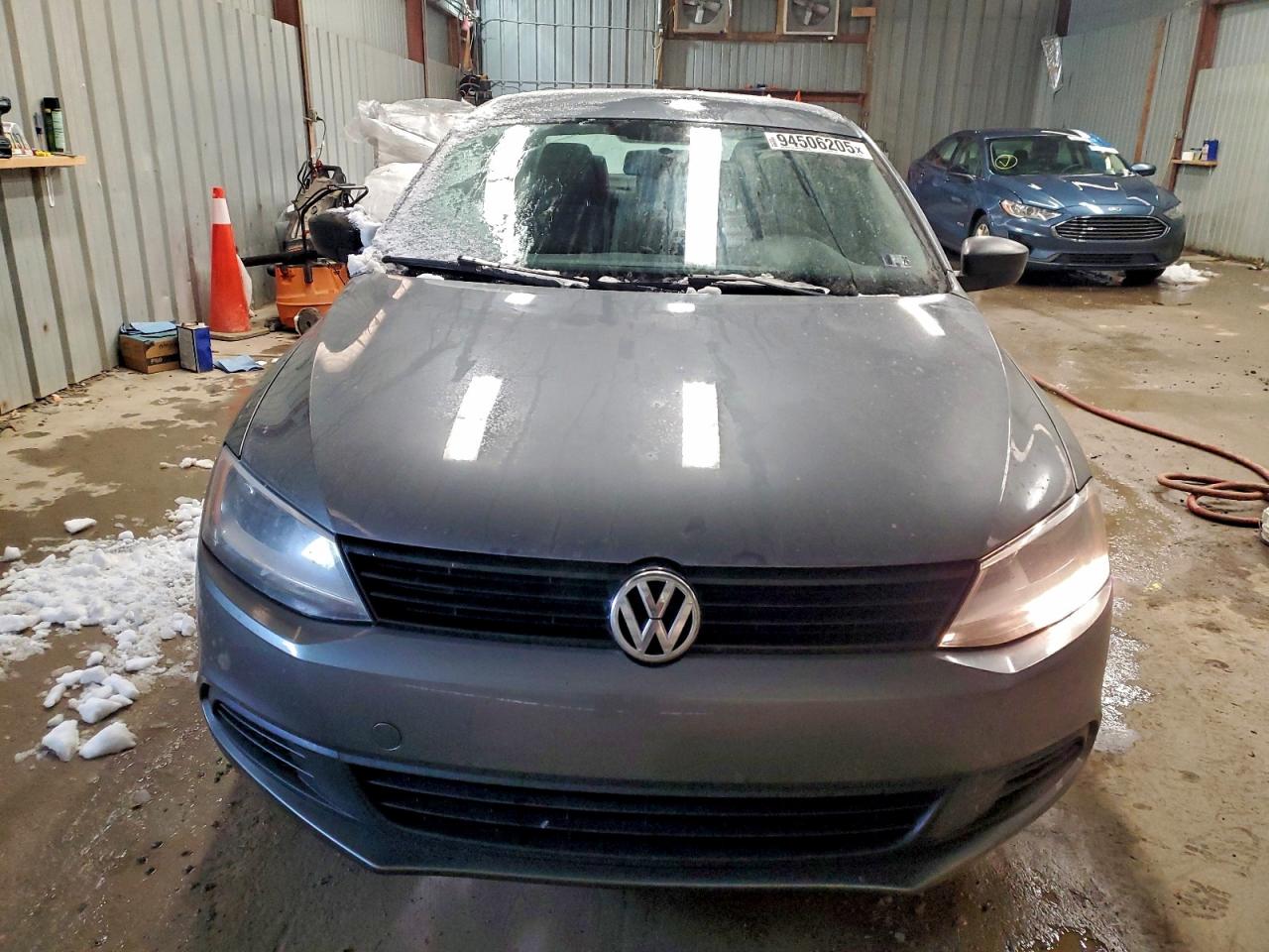 VOLKSWAGEN JETTA BASE