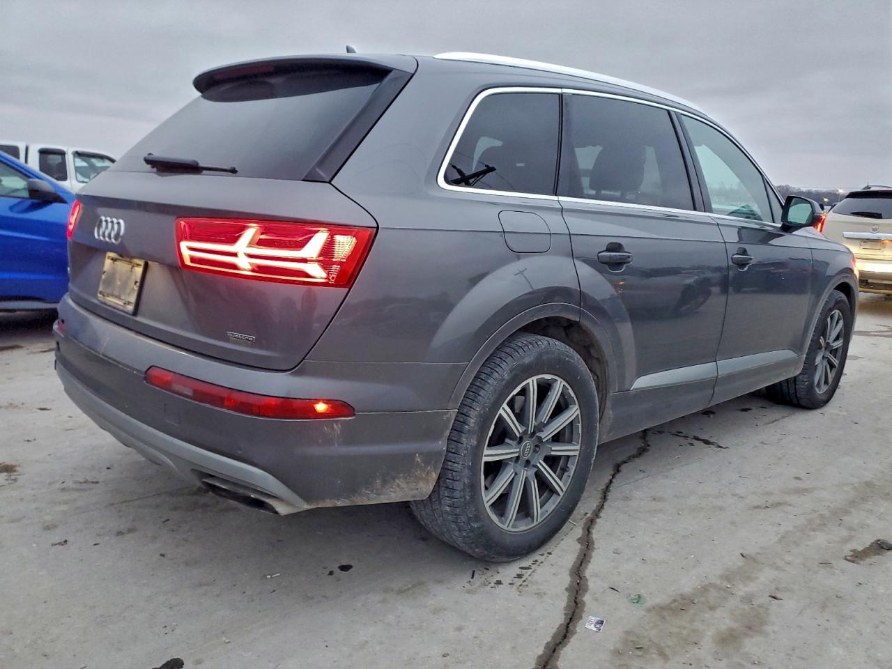 AUDI Q7 PREMIUM PLUS