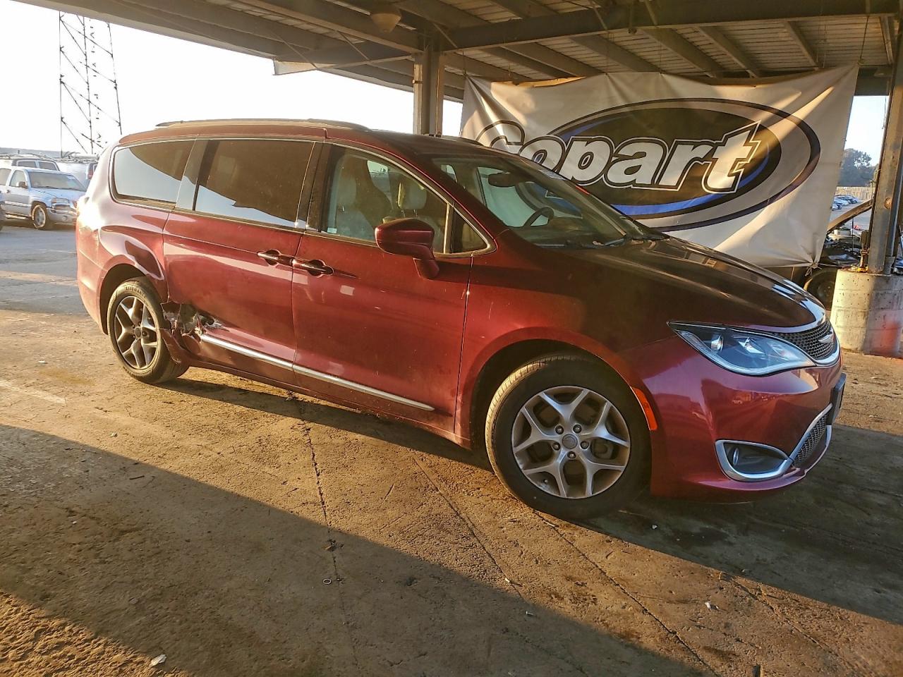 CHRYSLER PACIFICA TOURING L PLUS