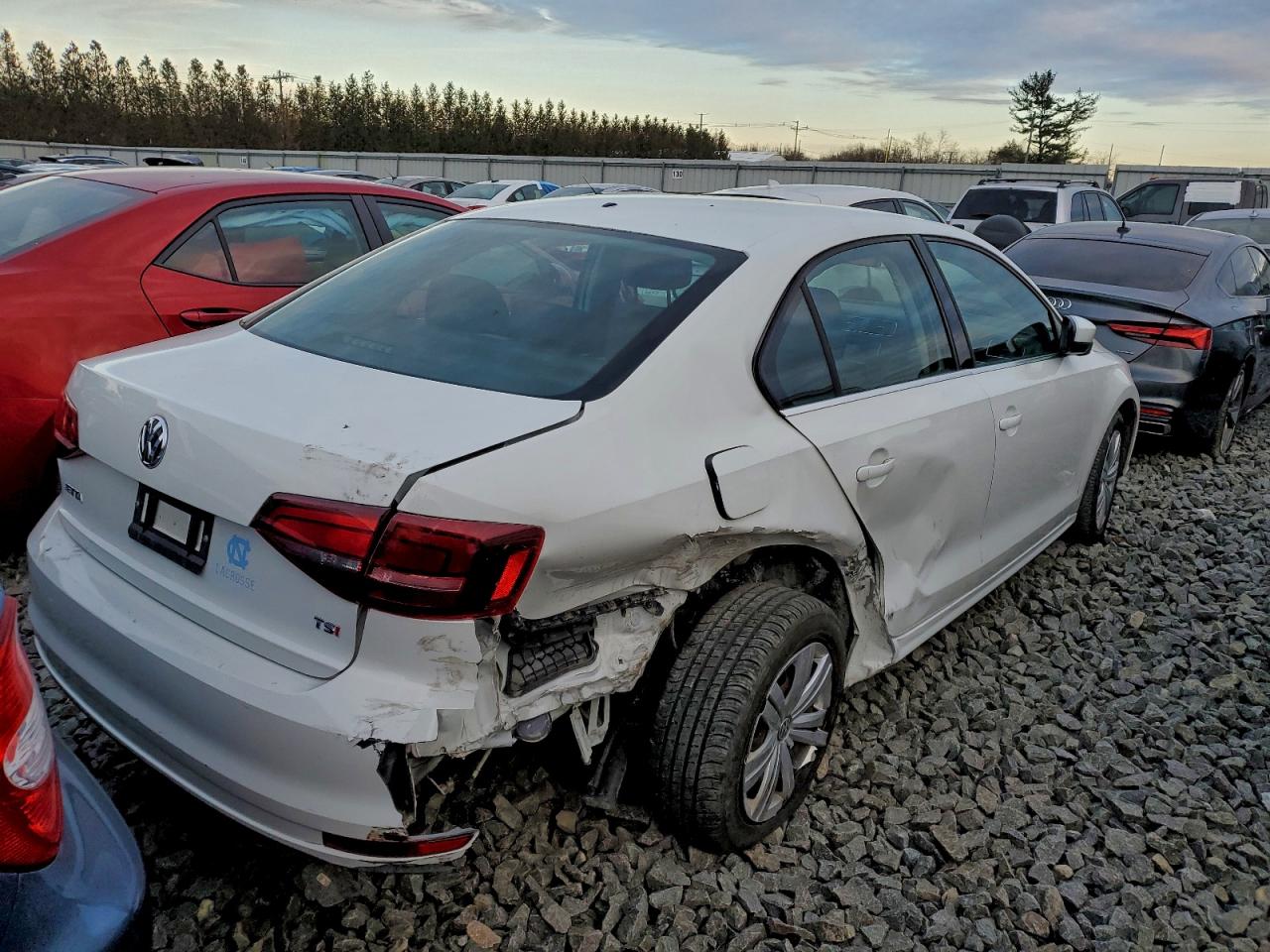 Lot #3310396963 2017 VOLKSWAGEN JETTA S
