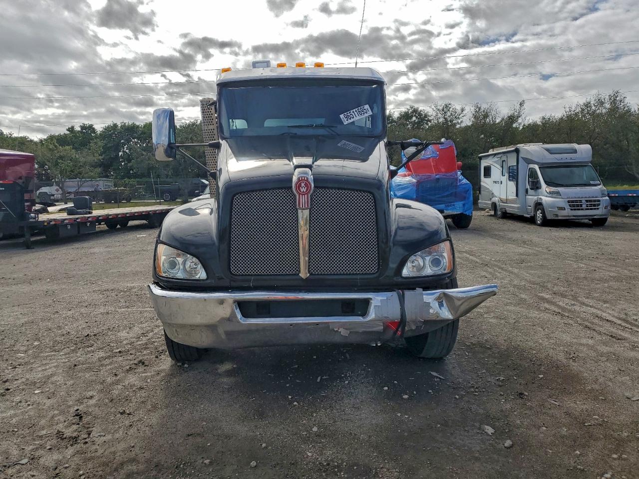 Lot #3317743110 2019 KENWORTH CONSTRUCTI