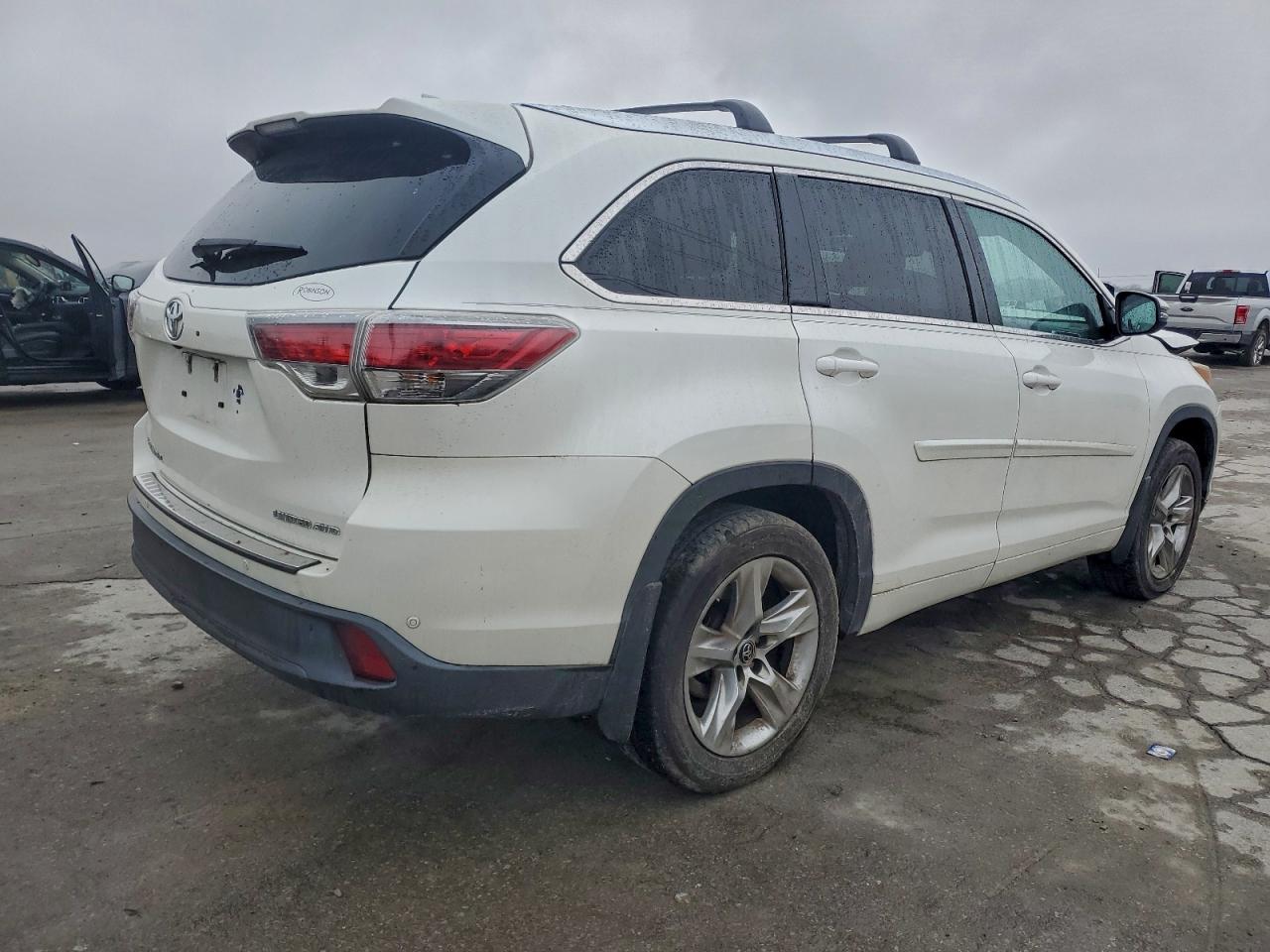 TOYOTA HIGHLANDER LIMITED