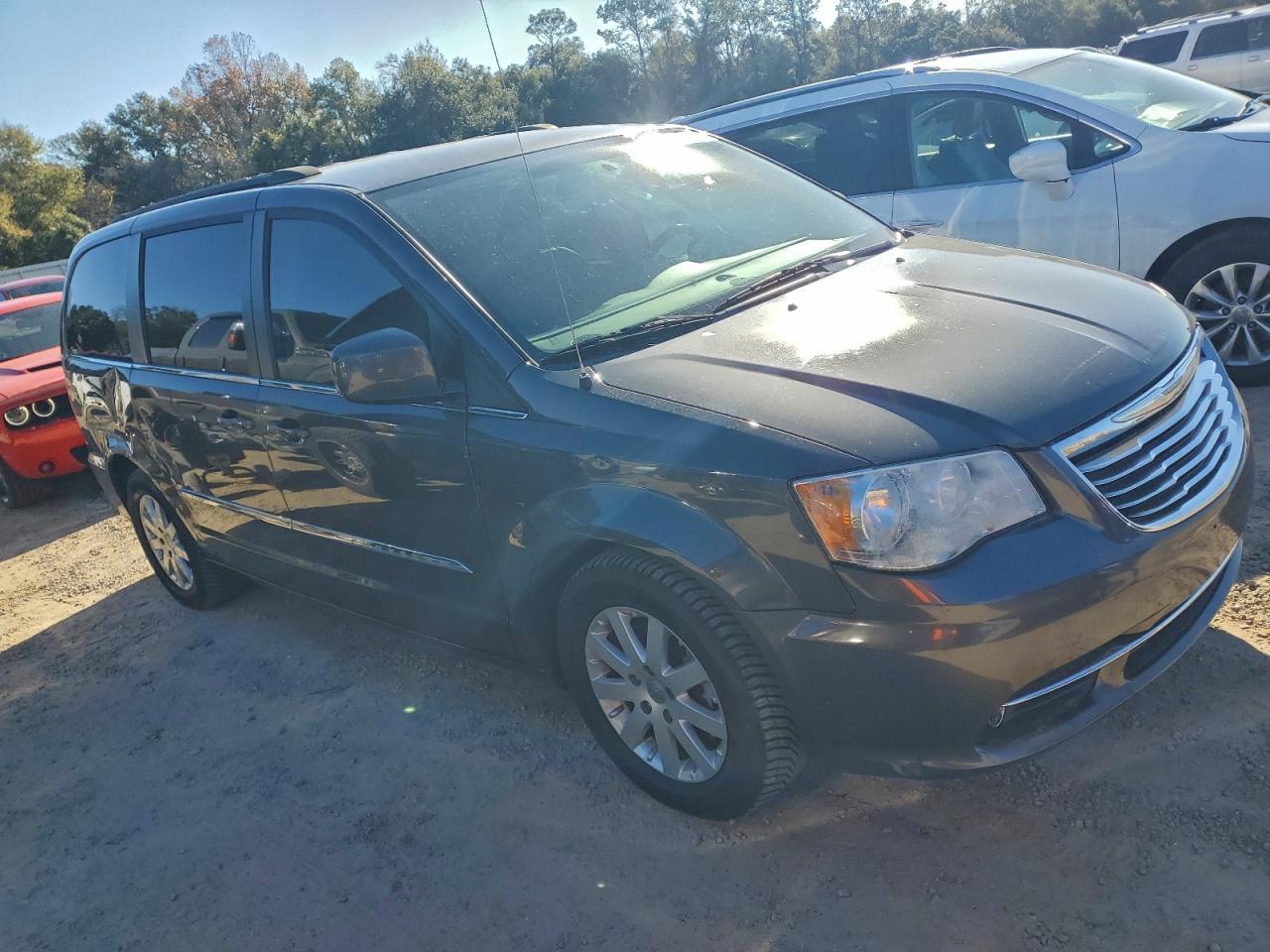 CHRYSLER TOWN & COUNTRY TOURING