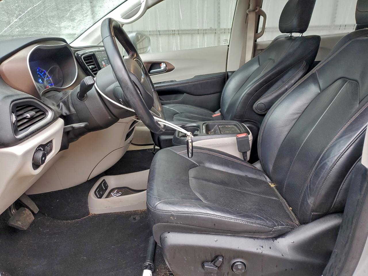 CHRYSLER PACIFICA HYBRID TOURING L