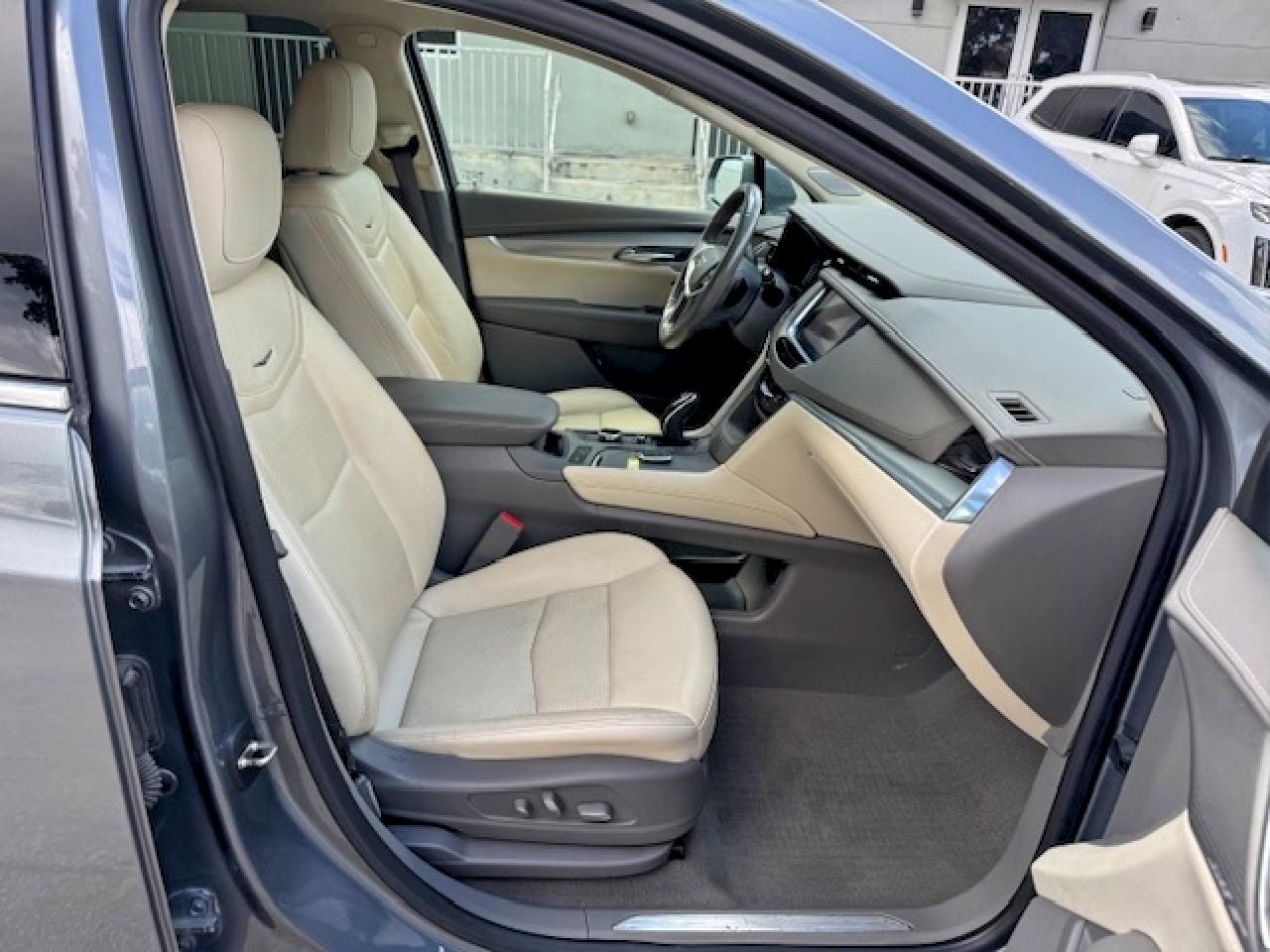 CADILLAC XT5 PREMIUM LUXURY