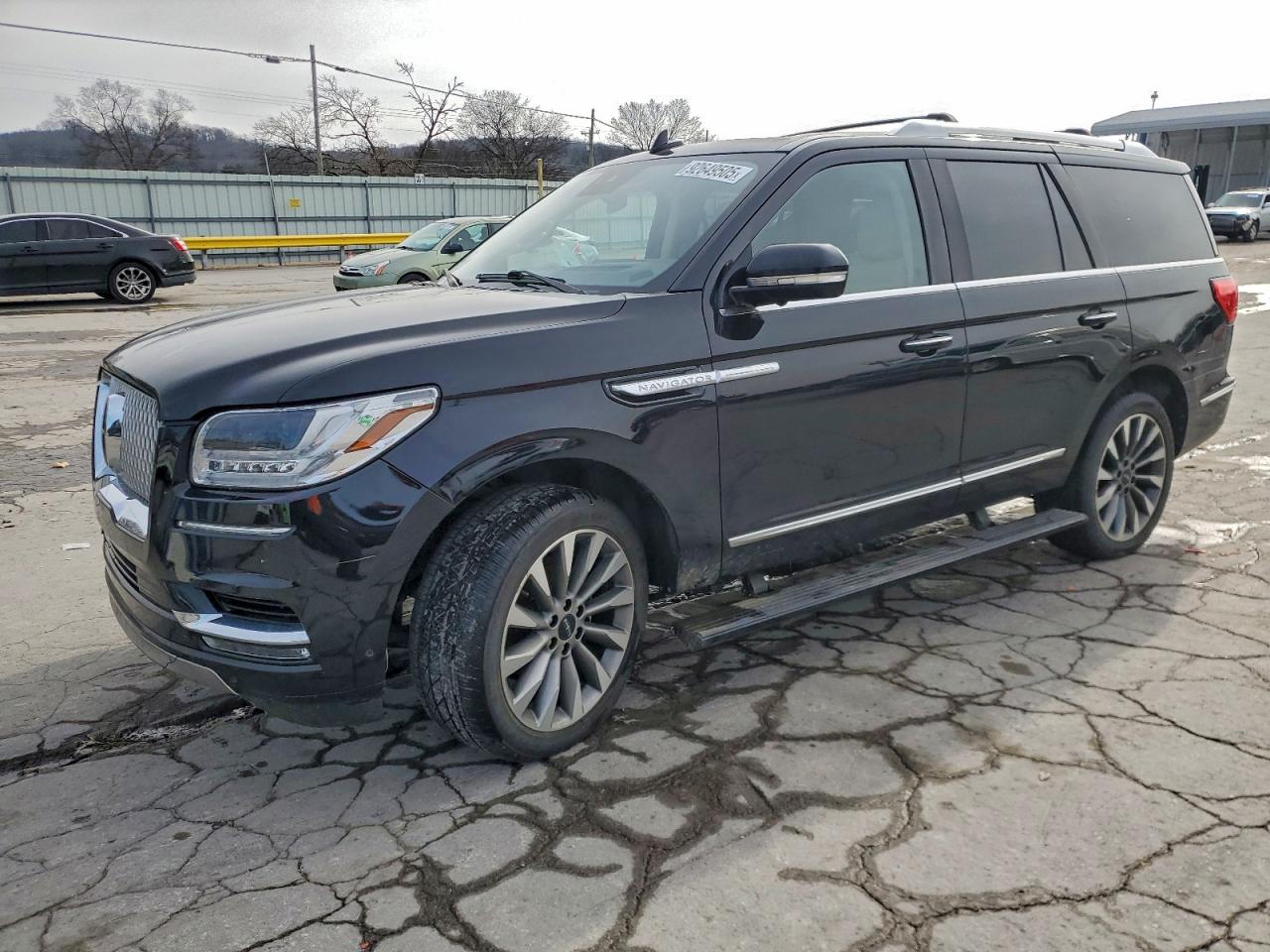 LINCOLN NAVIGATOR RESERVE