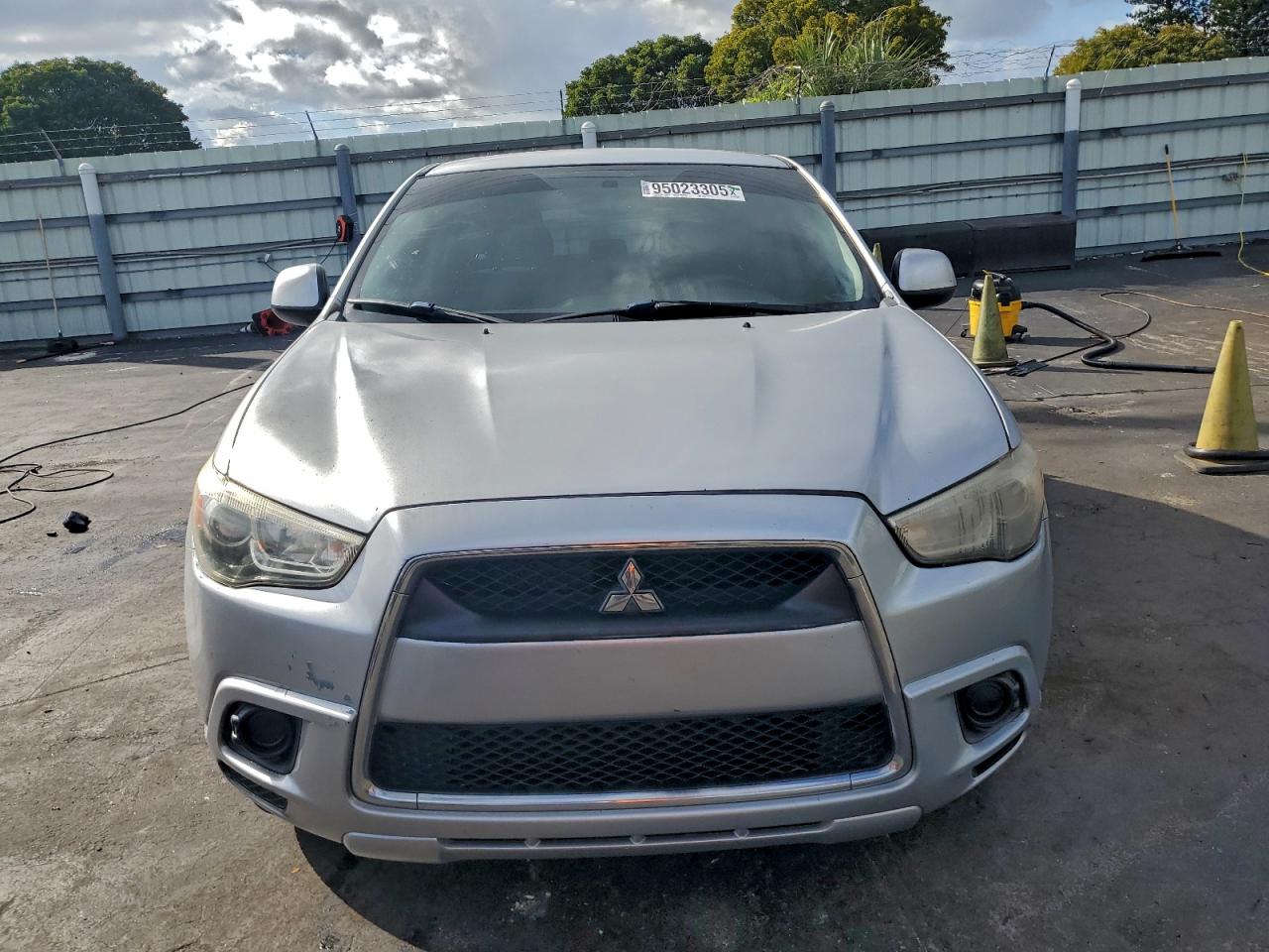 MITSUBISHI OUTLANDER ES