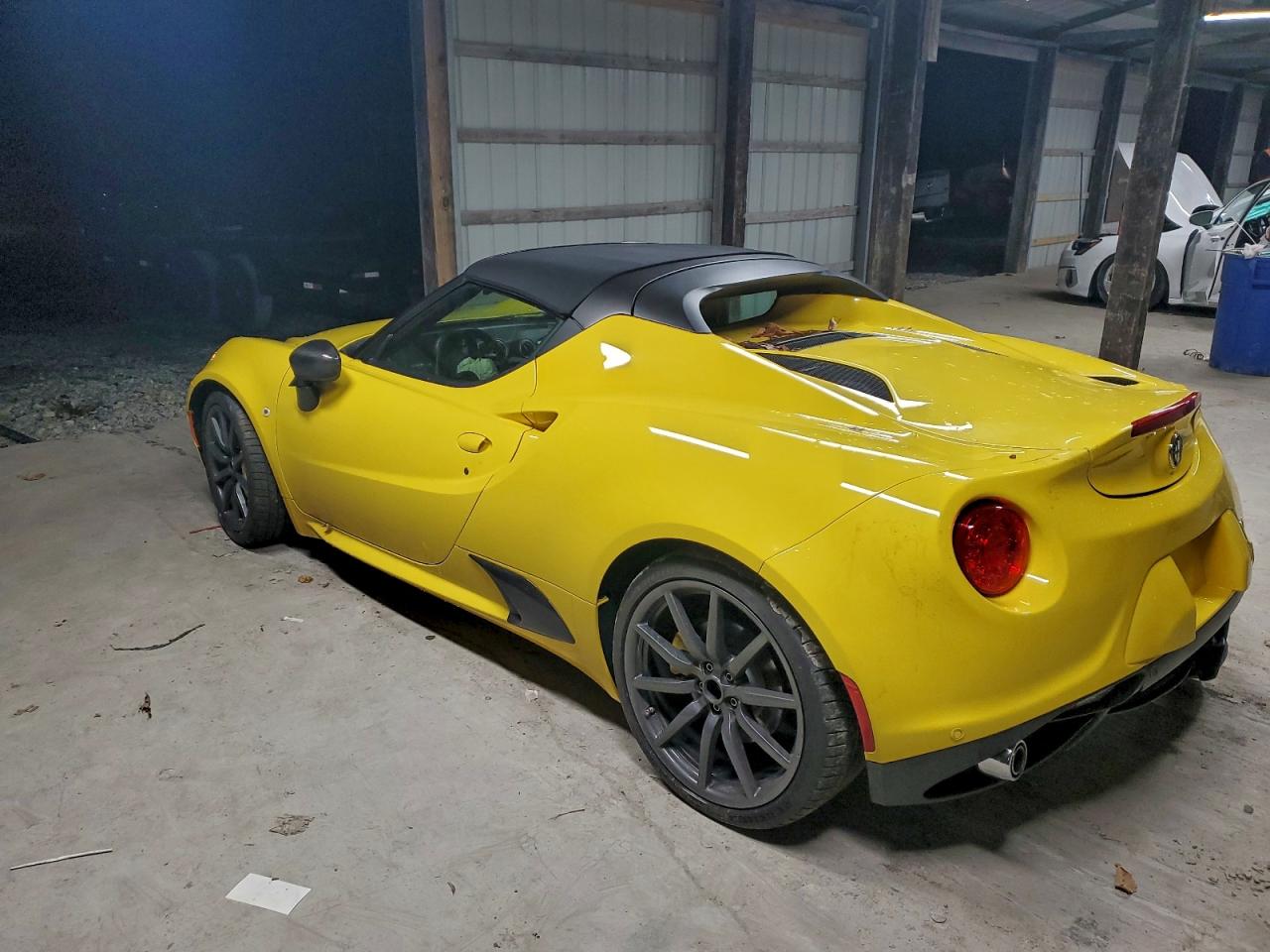 ALFA ROMEO 4C SPIDER