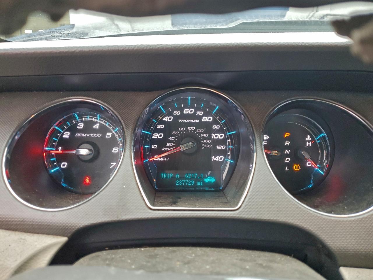 Lot #3318077373 2012 FORD TAURUS SE