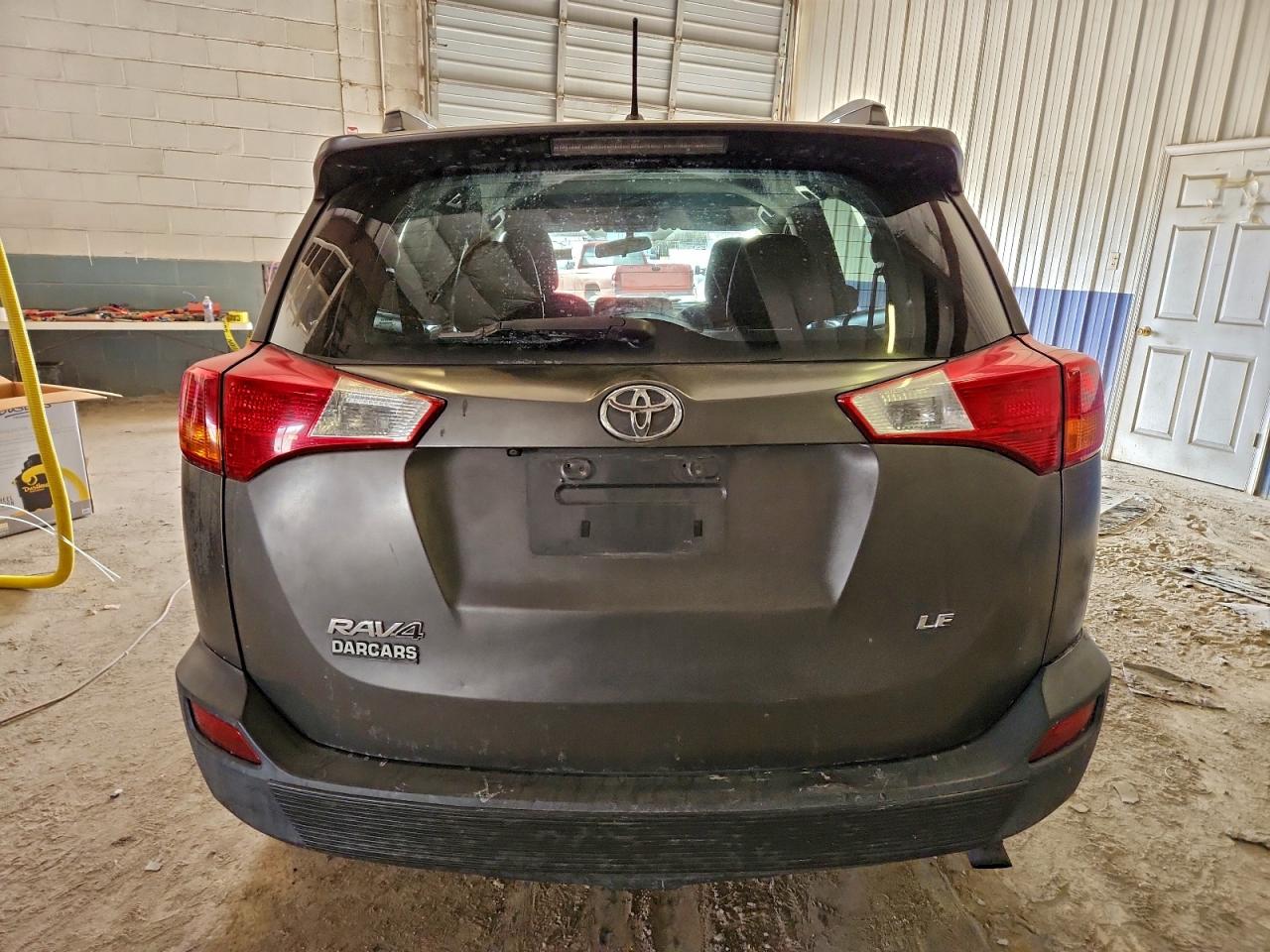 TOYOTA RAV4 LE