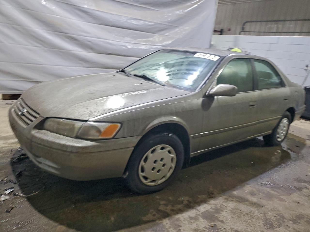 Lot #3311554234 1998 TOYOTA CAMRY CE