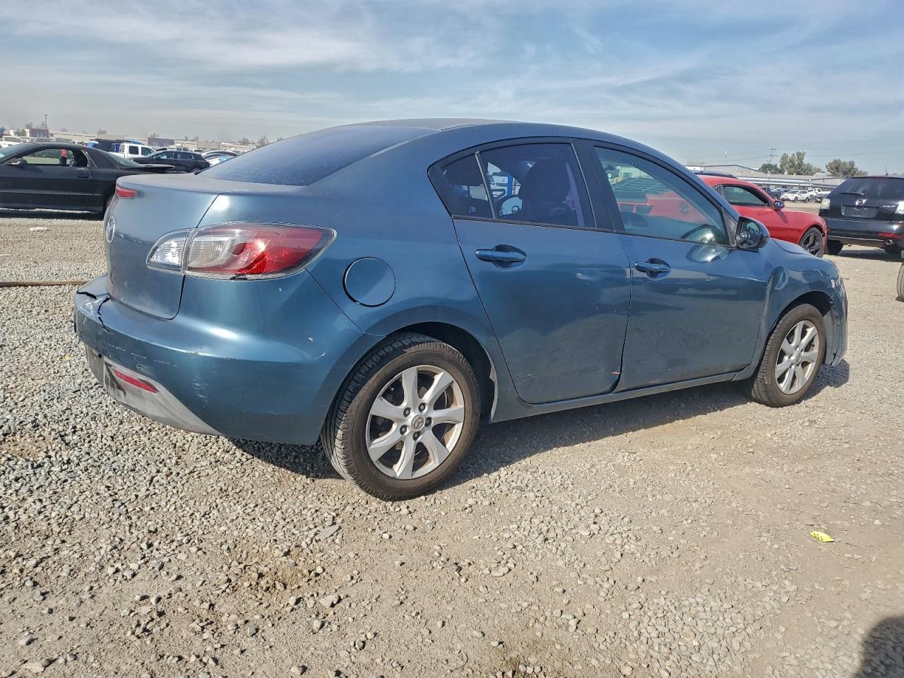 MAZDA 3 I