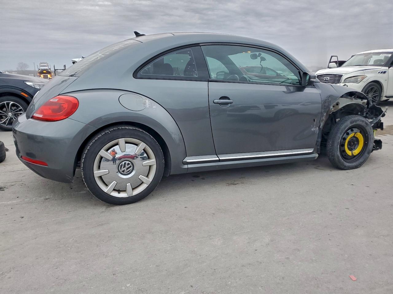 VOLKSWAGEN BEETLE