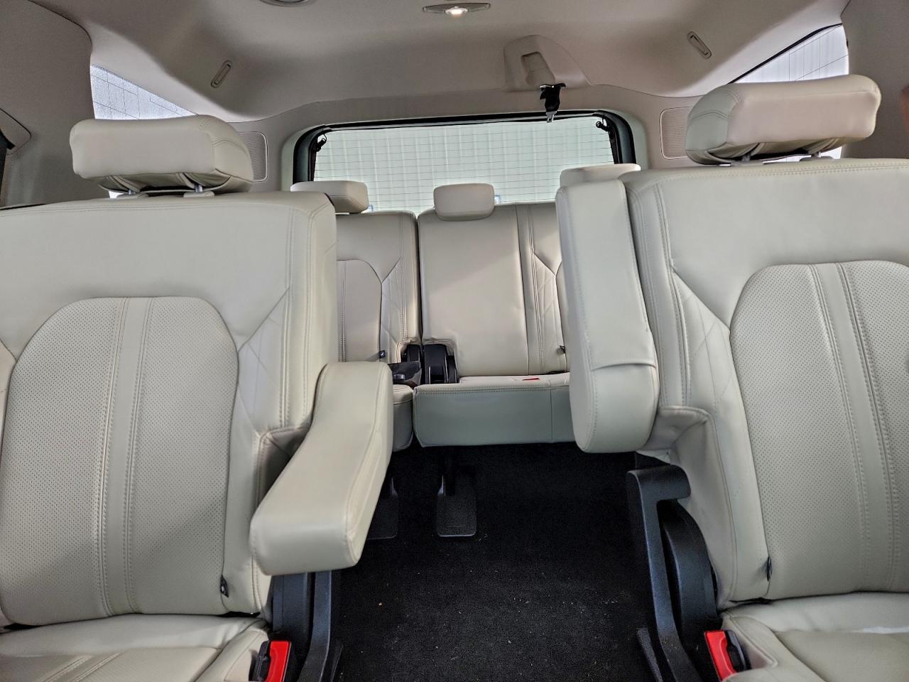 FORD EXPEDITION PLATINUM