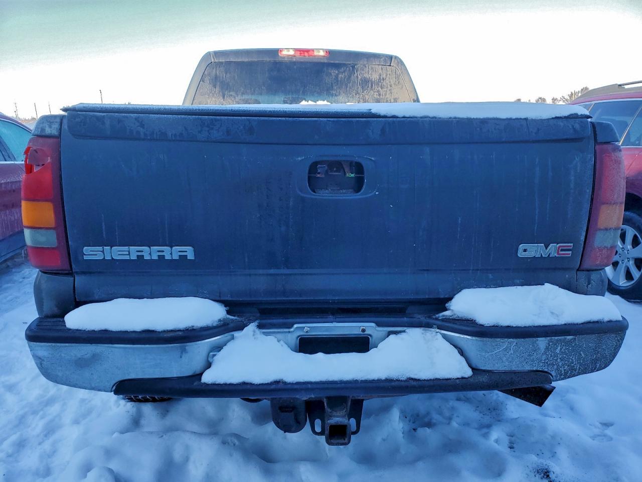 Lot #3318516449 2003 GMC SIERRA K25