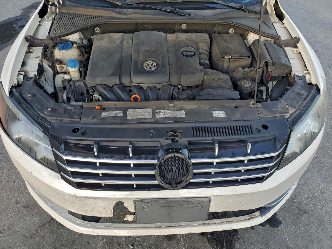 VOLKSWAGEN PASSAT SEL