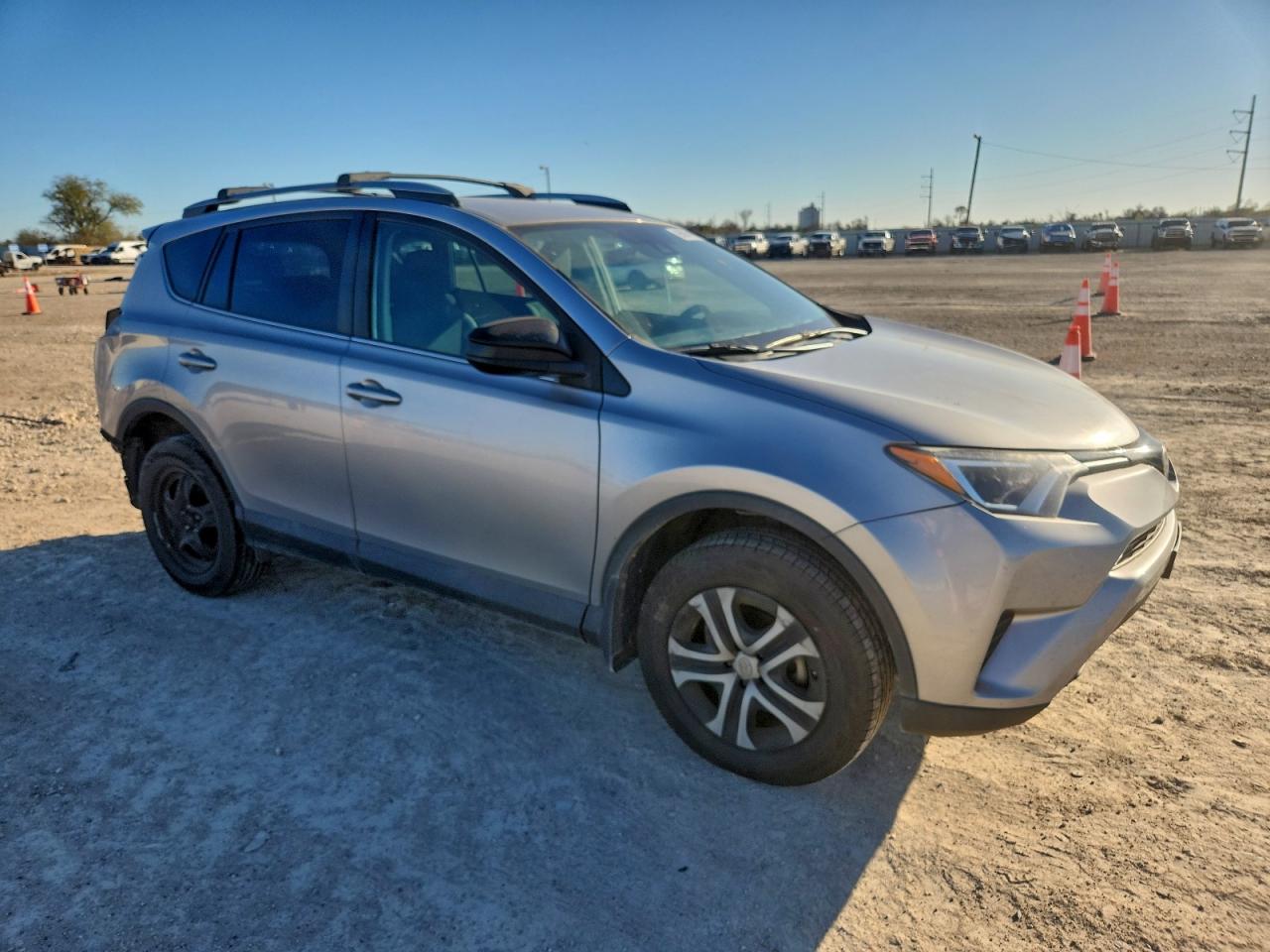 TOYOTA RAV4 LE