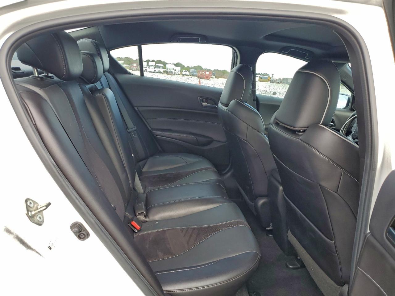 ACURA ILX PREMIUM A-SPEC