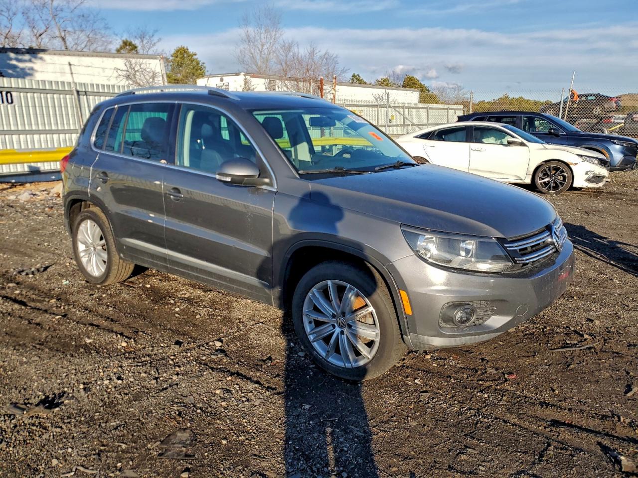 Lot #3317707082 2012 VOLKSWAGEN TIGUAN S
