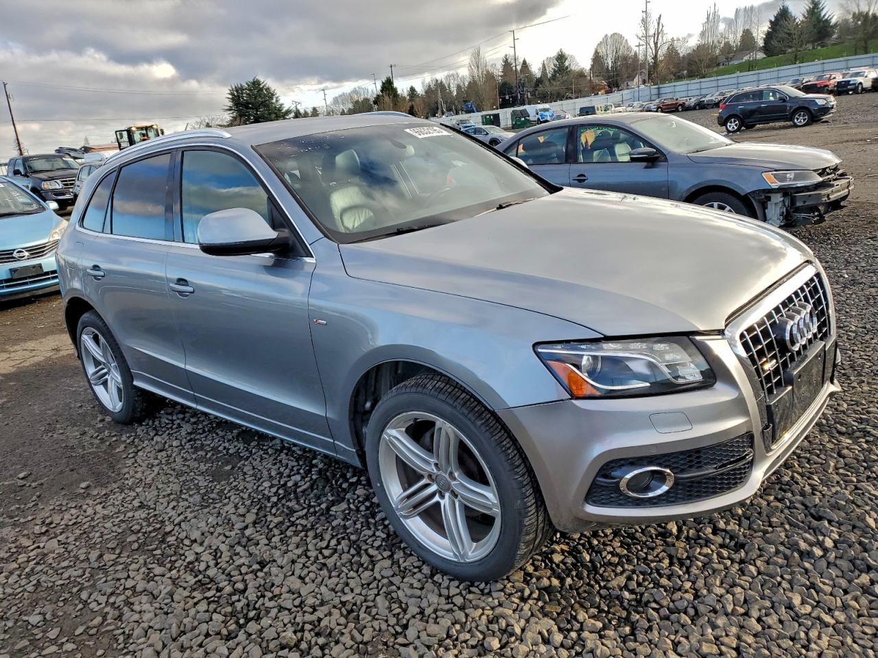 AUDI Q5 PREMIUM PLUS