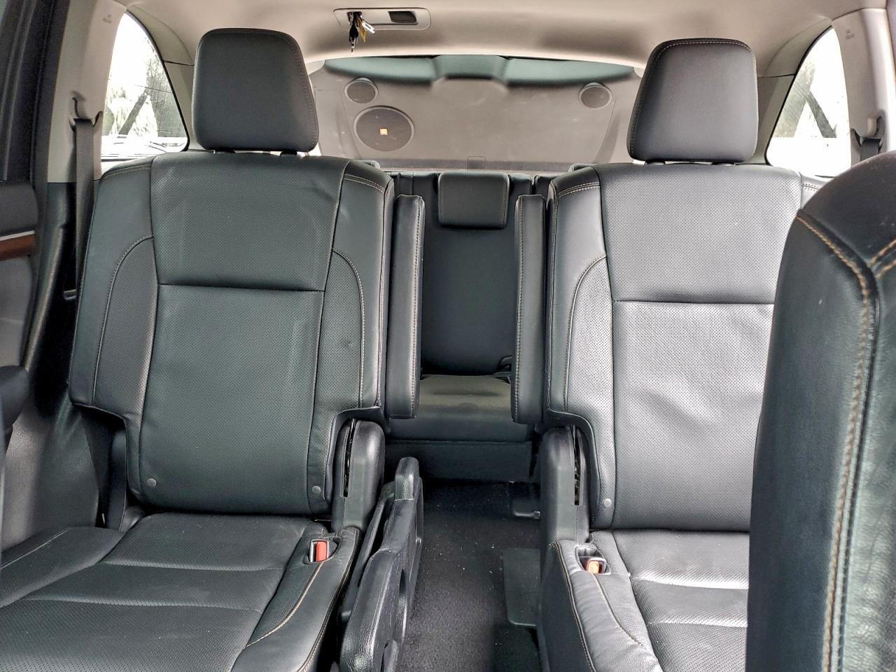 TOYOTA HIGHLANDER LIMITED