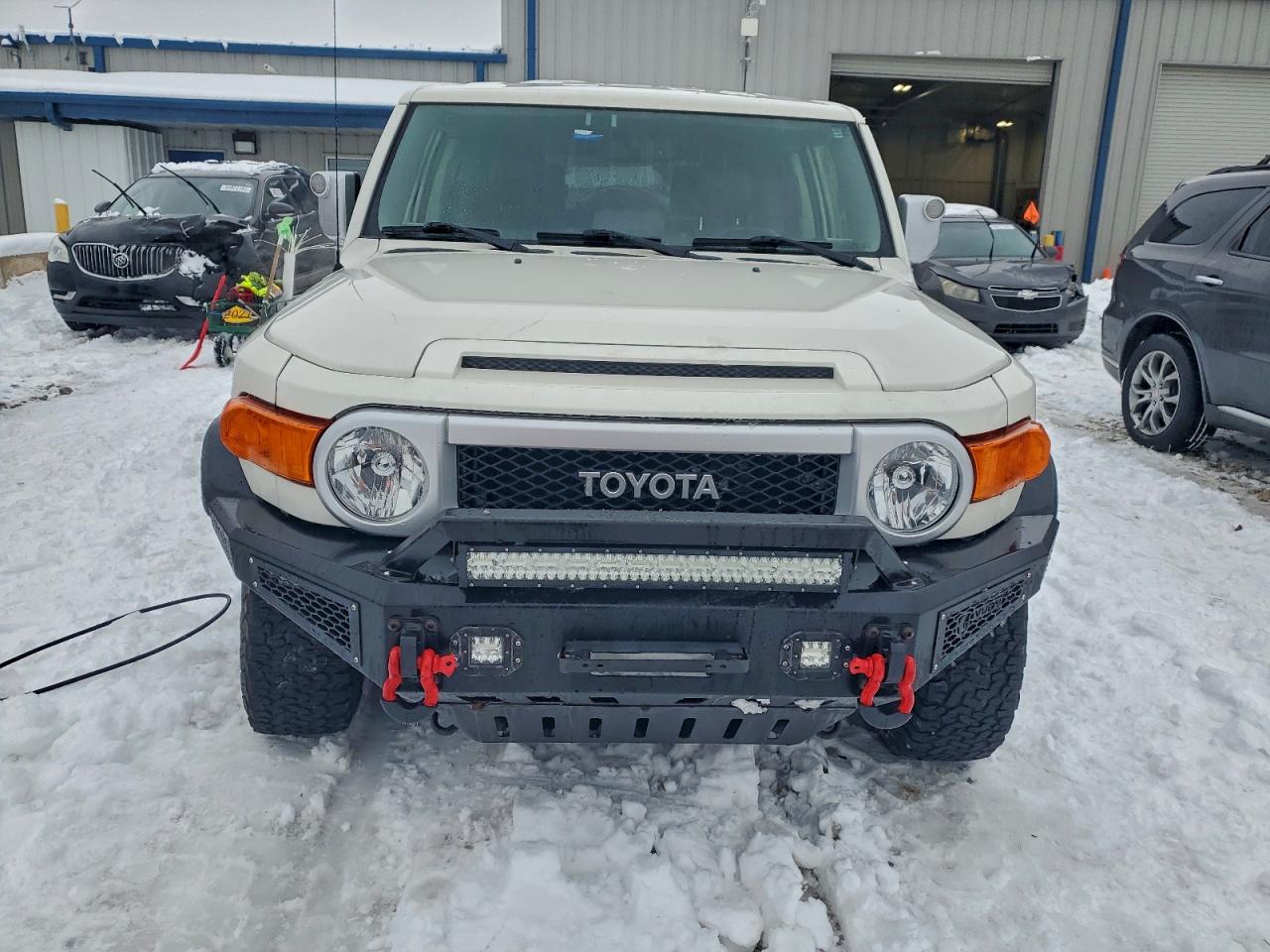 TOYOTA FJ CRUISER
