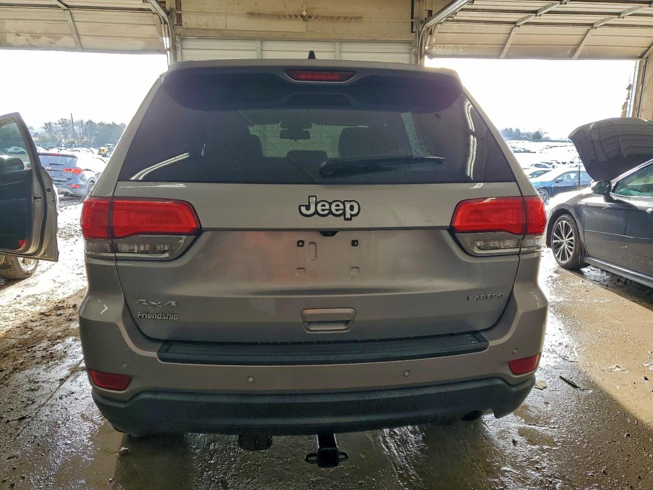 JEEP GRAND CHEROKEE LAREDO