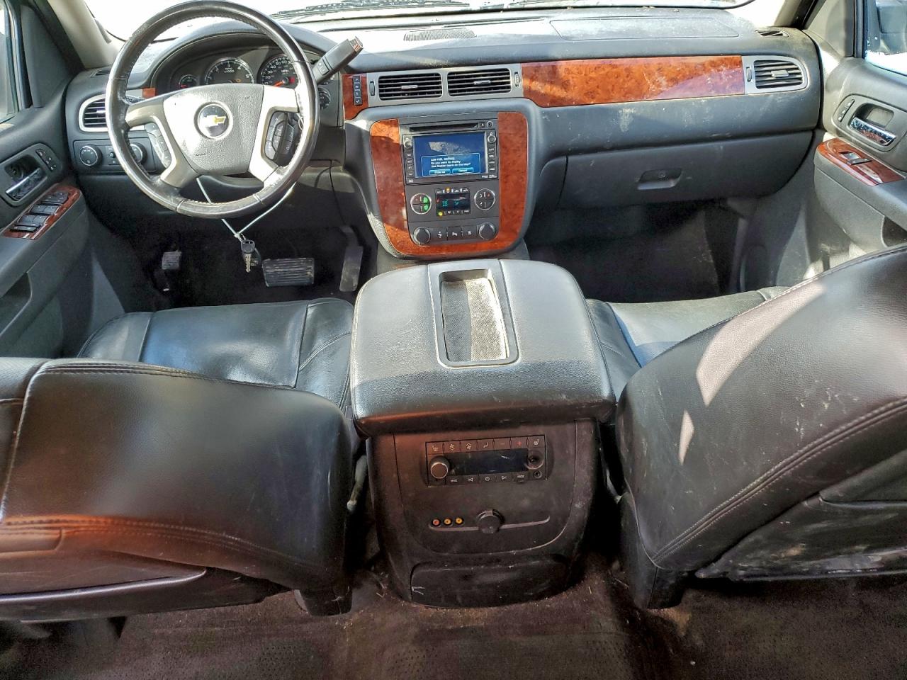 CHEVROLET SUBURBAN K1500 LTZ