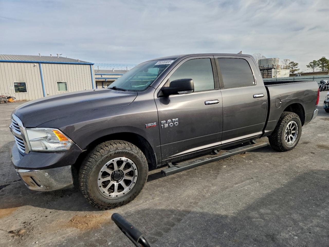 RAM 1500 SLT