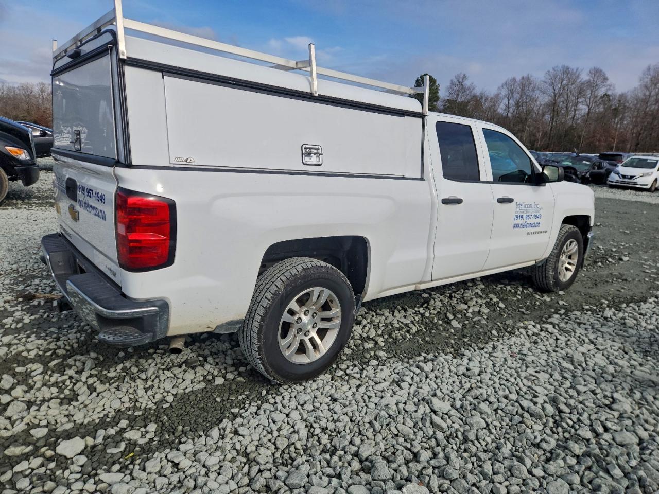 CHEVROLET SILVERADO C1500 LT