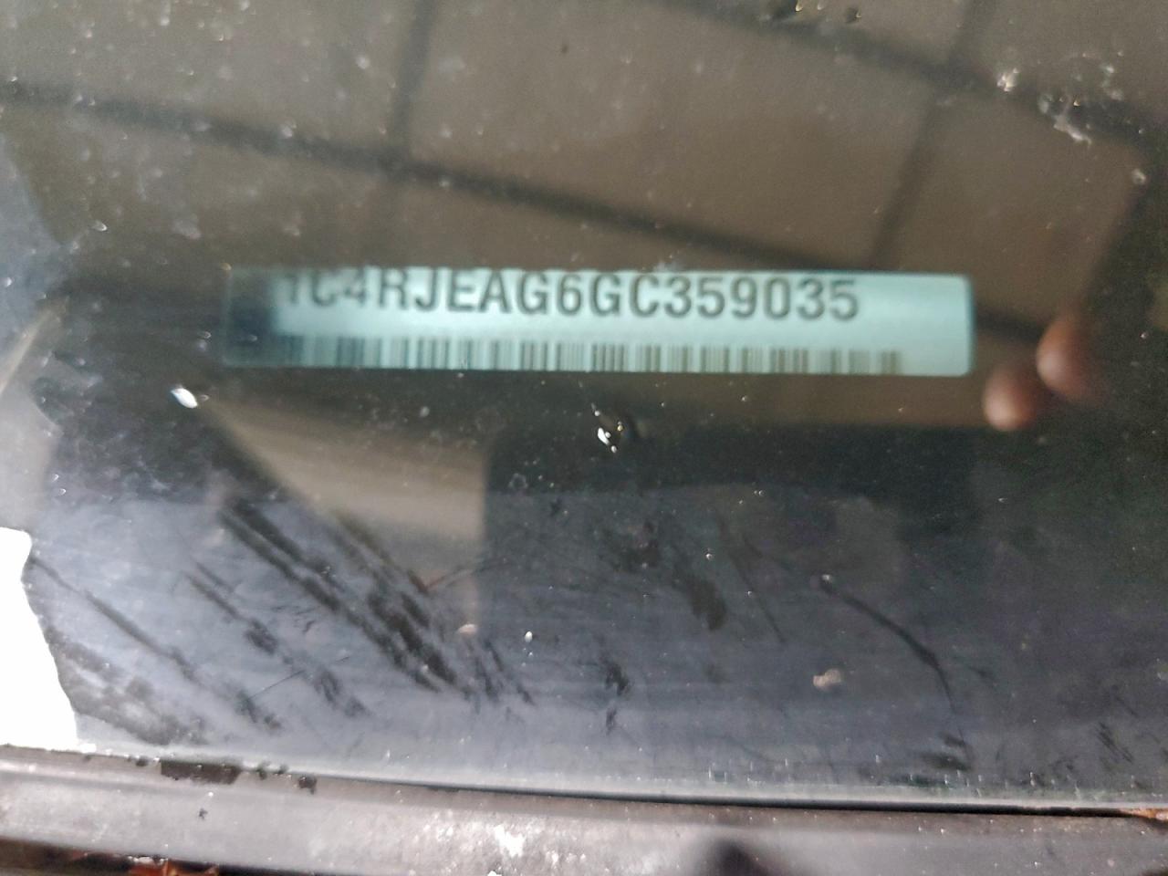 JEEP GRAND CHEROKEE LAREDO